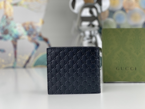 グッチ財布コピー背面デザイン